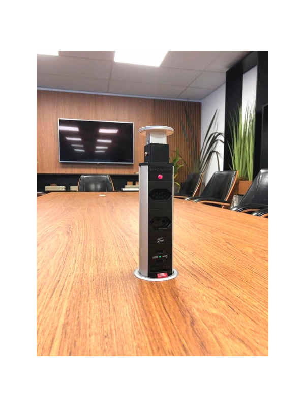 Torre Multiplug Retrátil USB  Embutir Kzi